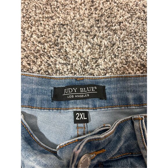 Judy Blue denim shorts size 2xl - Picture 3 of 4